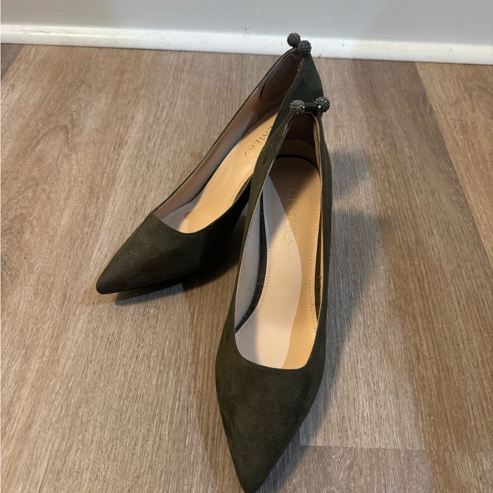 Olive Green Suede Women's Pumps